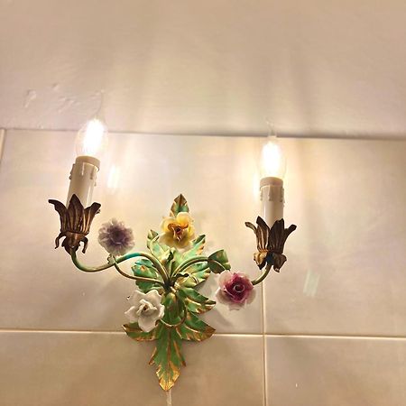 Al Bicerin Apartment, In Historical Center Of Turin Extérieur photo