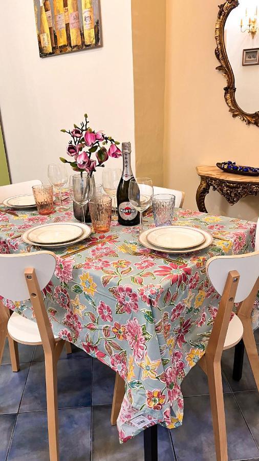 Al Bicerin Apartment, In Historical Center Of Turin Extérieur photo