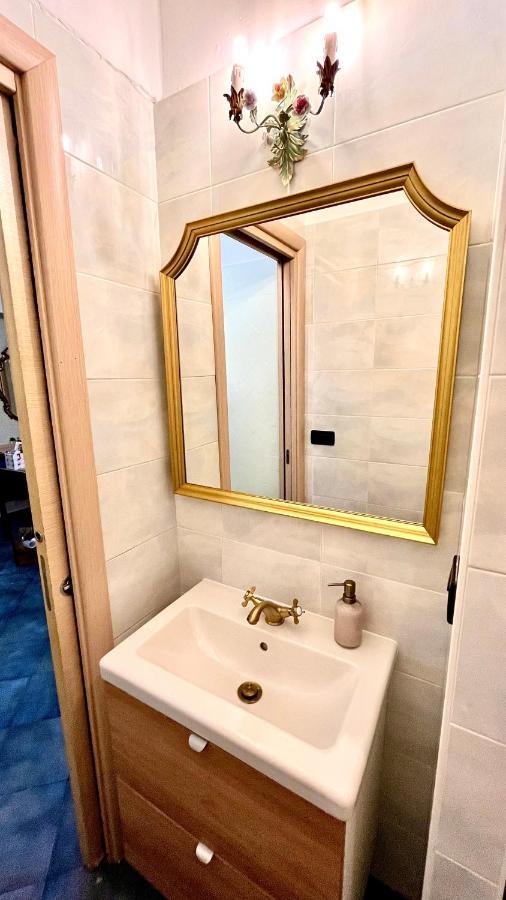 Al Bicerin Apartment, In Historical Center Of Turin Extérieur photo